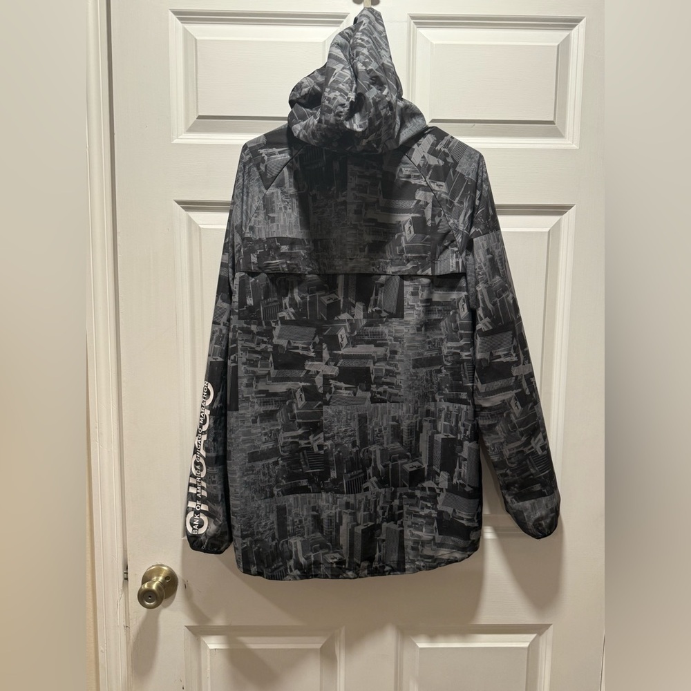 Nike 2018 Chicago Marathon Running Jacket​ - Picture 6 of 9